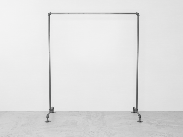 Pipe clothing rack